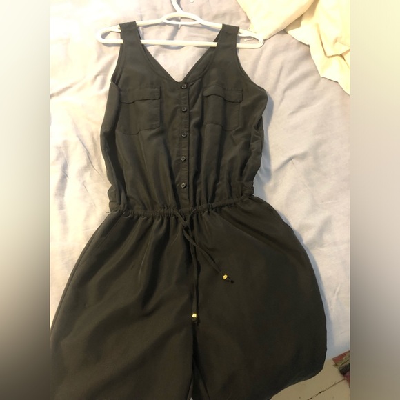 Guess Romper - Picture 9 of 10
